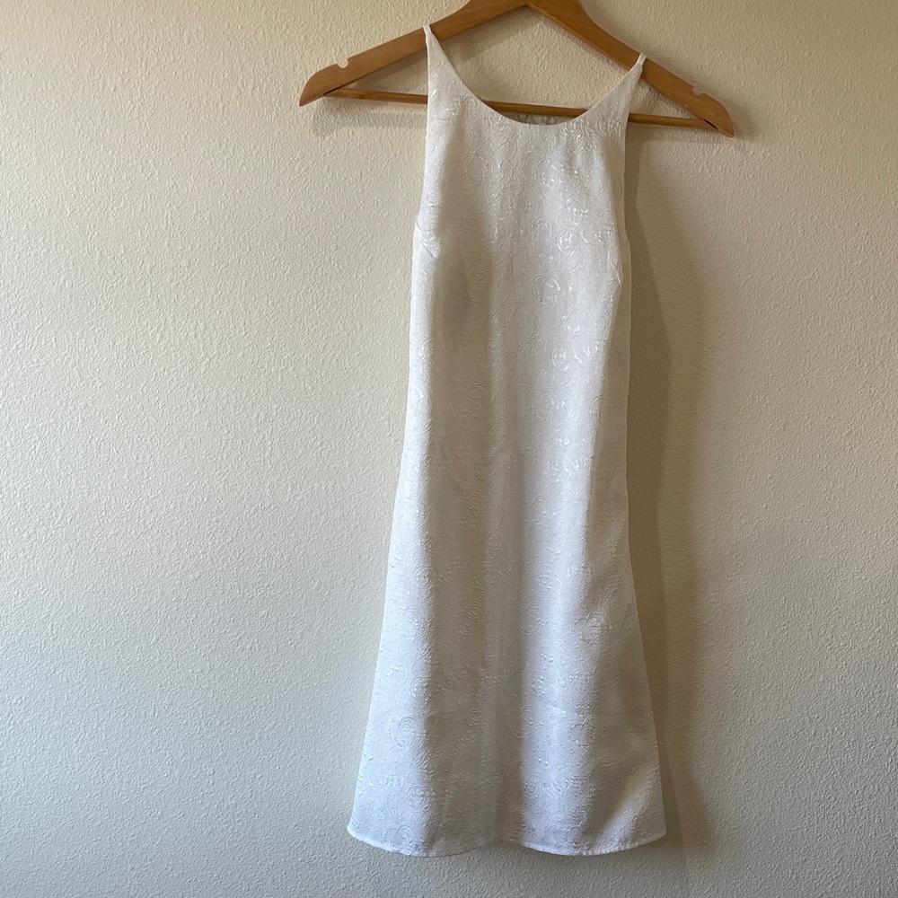 Vintage 90's Chic White Sleeveless Mini Dress